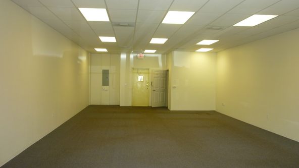 Davis Retail Center: 7345 Davis Blvd, Naples, FL 34104